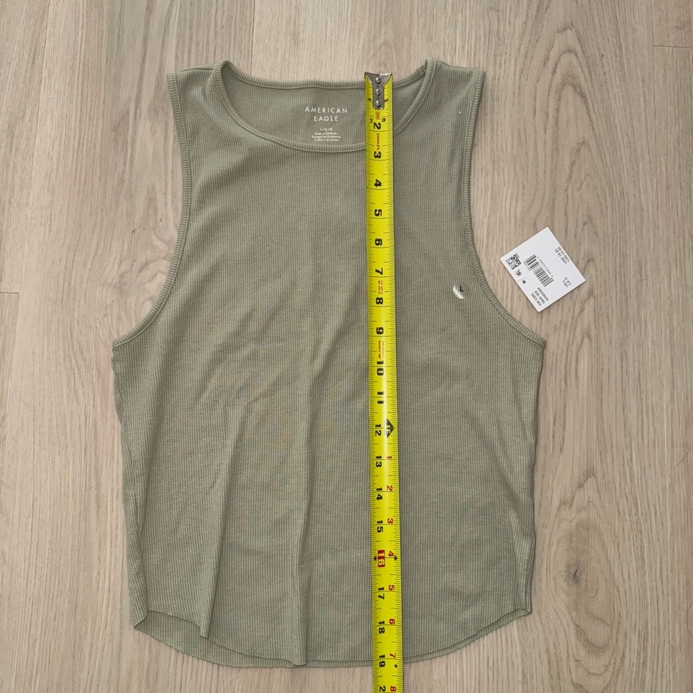 Cropped Top Bundle Sale - Picture 7 of 8